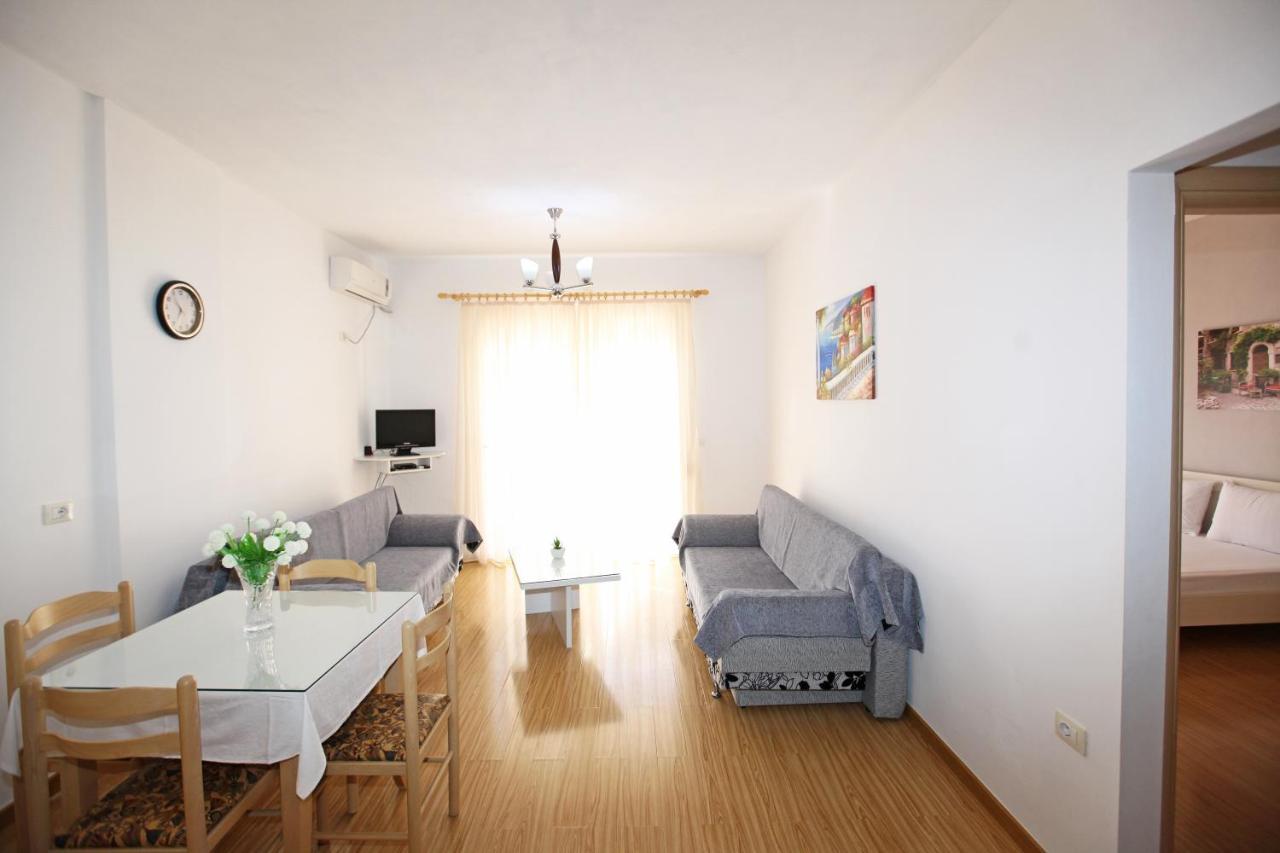 Teo Apartaments Sarande Ngoại thất bức ảnh