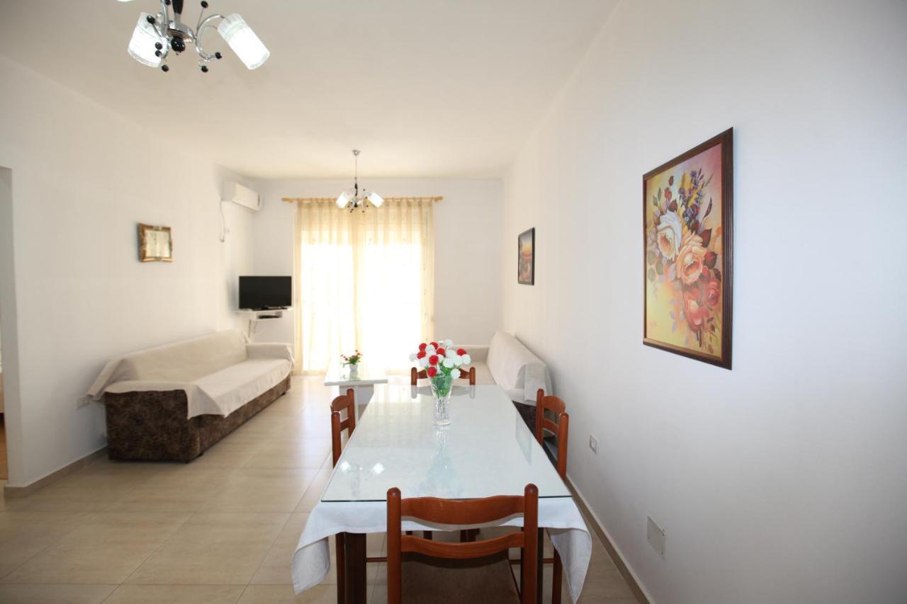 Teo Apartaments Sarande Ngoại thất bức ảnh