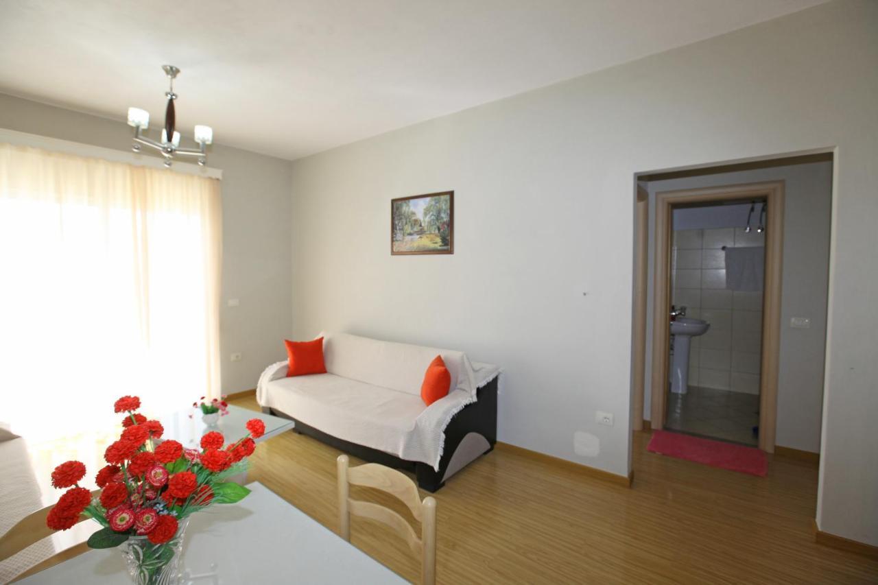 Teo Apartaments Sarande Ngoại thất bức ảnh