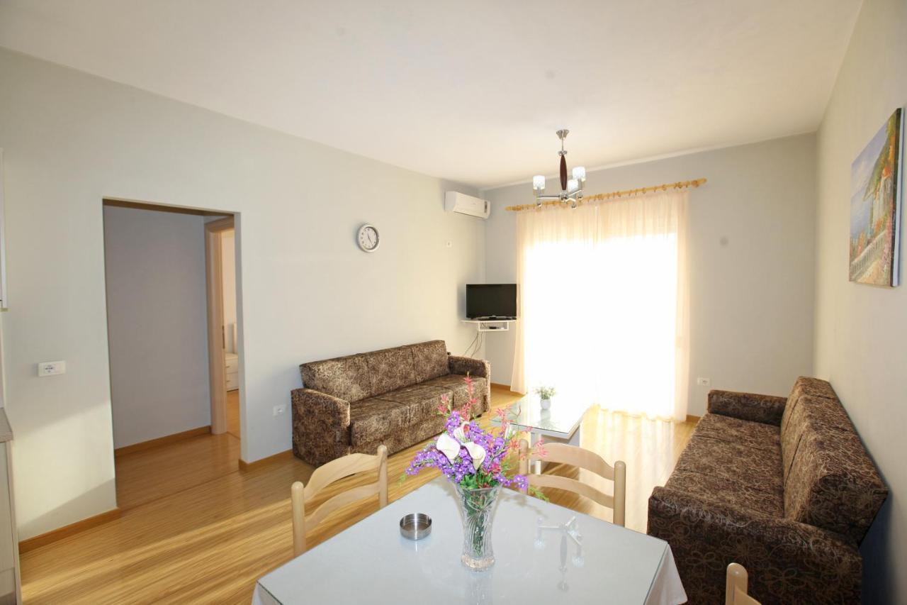 Teo Apartaments Sarande Ngoại thất bức ảnh