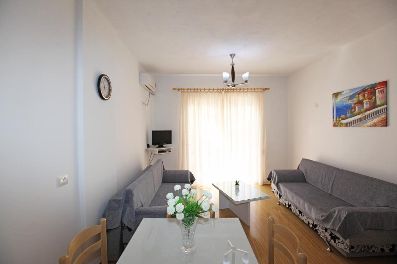 Teo Apartaments Sarande Ngoại thất bức ảnh